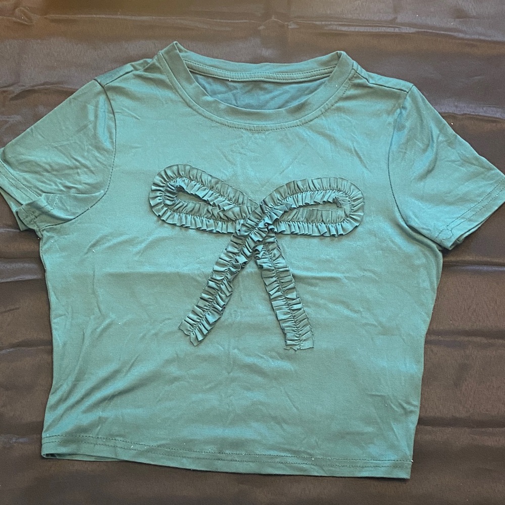 Green T-Shirt with Bow Detail